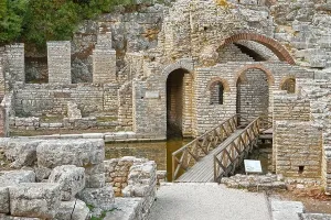 Archäologische Ruinen im Butrint-Nationalpark Albanien UNESCO
