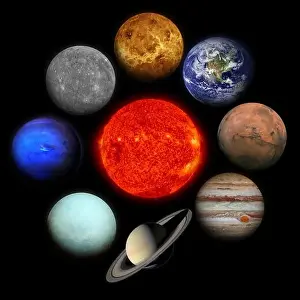 Sonnensystem . Planeten auf schwarzem Hintergrund. Sonne , Merkur , Venus , Erde , Mars , Jupiter Saturn Uranus Neptun Pluton