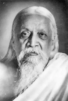 Sri Aurobindo ist indischer Philosoph und Yoga-Lehrer. Er war auch Guru und Dichter sowie Nationalist und Indischer Unabhängigkeitskämpfer. Es handelt sich um eine alte Vintage-Foto von Sri Aurobindo Ghosh aus der Zeit um 1900 in Indien
