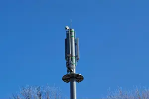 Technologie, Konstruktionen, Elektronik und mobile Konzeptnetzwerke: Sektorantennen für Basisstationen für Mobiltelefone.
