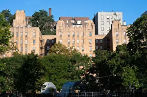 Straßenszenen Drucke: Typisches Landschaftsbild und Gebäude im Bronx.
