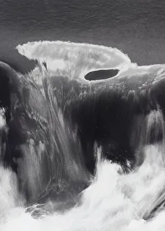 Primary Elements Of Nature Drucke: Waves