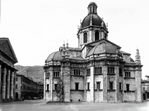 Baroque Style Churches Europe Drucke: Apse view of the Cathedral of Como