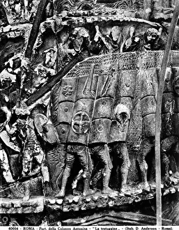 European Ancient Civilization Artifacts Drucke: Bas-relief detail of the Column of Marcus Aurelius in Piazza Colonna, Rome