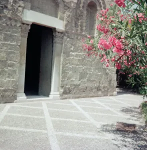 Historic Building In Italy Drucke: Building of Messina