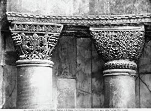 St Marks Basilica Drucke: Two capitals of the first door on the left, faade of St. Mark's Basilica in Venice