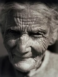 Senior Citizen Portrait Photography Drucke: Close-up of an elderly lady