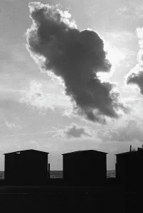 Natural Elements Photography Drucke: Cloud that covers the sun