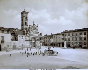 Christian Religious Landmarks Drucke: Duomo Square in Prato