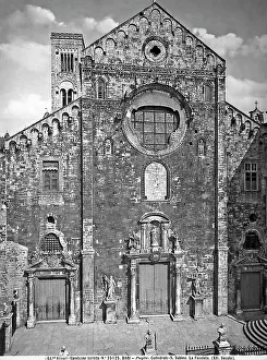 Rose Window Decoration Drucke: Faade of the Cathedral of Bari