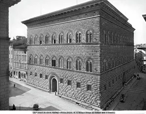 Renaissance Building Styles Drucke: Faade of the Palazzo Strozzi, Florence