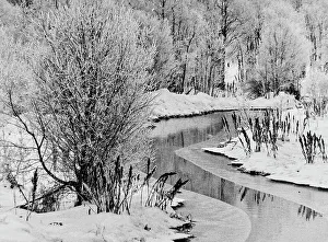 Snowy Landscape Switzerland Drucke: Frozen river in the Engadine