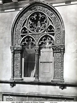 Renaissance Baroque Styles Italy Drucke: Gothic window with two lights, in the faade of the Palazzo Tabassi