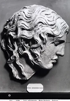 European Ancient Civilization Artifacts Drucke: High relief work representing the head