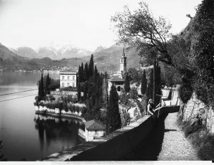 Panorama des Dorfes Varenna am Lago di Como