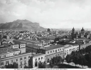 Palermo Cityscape Drucke: Panoramic view of the city of Palermo