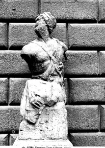 Ancient European Statues Drucke: Pasquino, called the talking statue, located in Piazza Pasquino, Rome