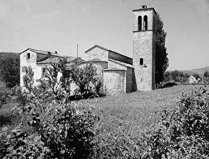 Blick auf die Kirche von Sovara in Pieve di Sovara, Arezzo.