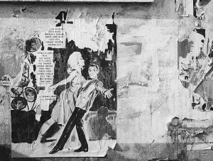 2014 Drucke: Bolschewistisches Manifest auf einer Wand