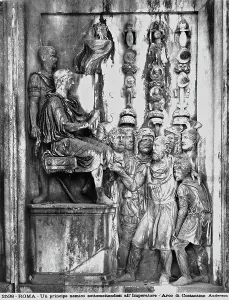 Relief des Konstantinischen Bogens in Rom