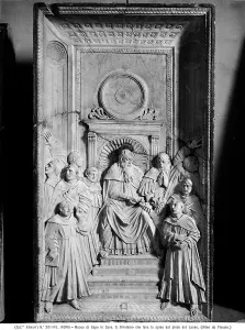 San Girolamo, der die Dornen aus dem Löwenfuß entfernt, Marmor, Mino da Fiesole (1429-1484), Relief aus den Geschichten von San Girolamo, die das Altarbild in Santa Maria Maggiore schmückten und heute im Museo Nazionale di Palazzo Venezia in Rom zu sehen sind.