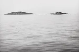 Coastal Landscape Pictures Drucke: Sea view with islet