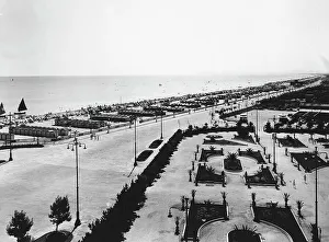 Civic Space Furniture Drucke: The seafront in Rimini