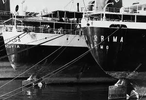 Gerahmter Druck : Navi am Anleger Gerahmter Druck : Navi am Anleger