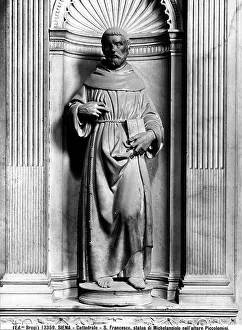 Drucke von Statue von San Francisco. Skulpturwerk von Michelangelo auf dem Altar Piccolomini in der Kathedralkirche zu Sien Michelangelo Buonarroti Drucke: Duomo