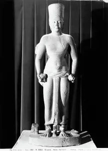 Ancient Asian Artwork Drucke: Stone statue representing Vishnu, preserved in the National Museum of Bangkok