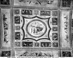 Greco Roman Mythology Figures Drucke: Stucco panel depicting Jupiter with an eagle and a thunderbolt