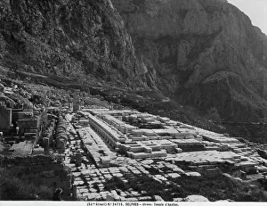 Archeological Sites In Greece Drucke: The Temple of Apollo at Delphi, in Greece