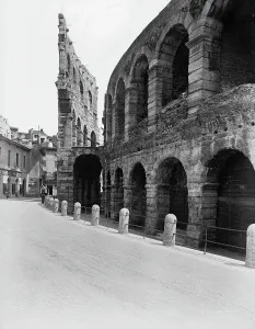 Blick in die Arena von Verona