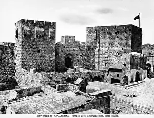 Medieval Fortress Architecture Drucke: View of the inside of Jerusalem's Tower of David