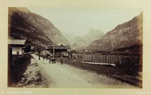Kandersteg Switzerland Drucke: View of Kandersteg, with the Gemmi Pass in the background