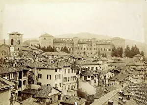 Italian Castle Views Drucke: View of Moncalieri with the castle