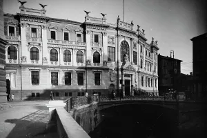 Building Facade Design Drucke: View of Padua