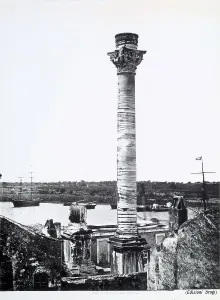 Historical European Landmarks Drucke: View of the Roman Column in Brindisi