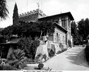 European Museum Buildings Drucke: View of the Stibbert Museum in Florence