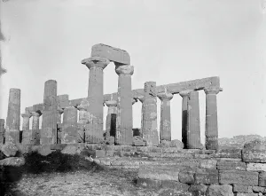 Classical Greek Architecture Drucke: View of the Temple of Juno, Agrigento