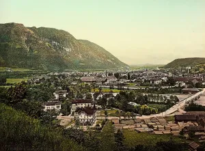 Austrian Rural Scenery Drucke: View of the town of Reichen, in Austria