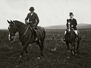 Horseback Riders Drucke: Visitors to the ancient hundred cell monastery