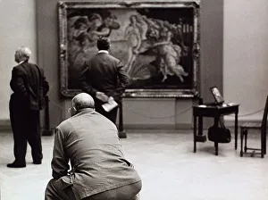 Besucher in der Galleria degli Uffizi