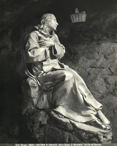 Statue von San Benedetto im jungen Alter, eine marmorne Figur in der Grotte "Sacro Speco" des Klosters San Benedetto bei Subiaco.
