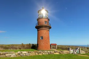 Juni Drucke: Massachusett, Marthas Vinland, Gays Heidelicht Turm von Aquinnah