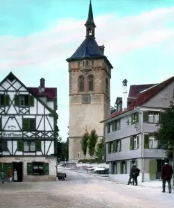Ansicht des Bodensee-Stadtbildes in Arbon, Thurgau, Schweiz. Blick auf die Kirche in Arbon, Thurgau, Schweiz