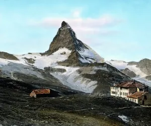 Die Gotthard-Simplon-Bahn am Riffelberg und dem Matterhorn, Schweiz 1930er Jahre.