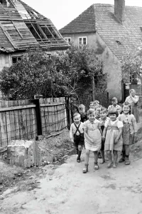 Post War Germany Photos Drucke: Lebus an der Oder