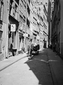 Gerahmter Druck : Danzig (Gedankengemeinschaft), Altstadter Straße oder Alte Gasse Gerahmter Druck : Danzig (Gedankengemeinschaft), Altstadter Straße oder Alte Gasse