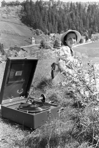German History Photography Drucke: Electrola